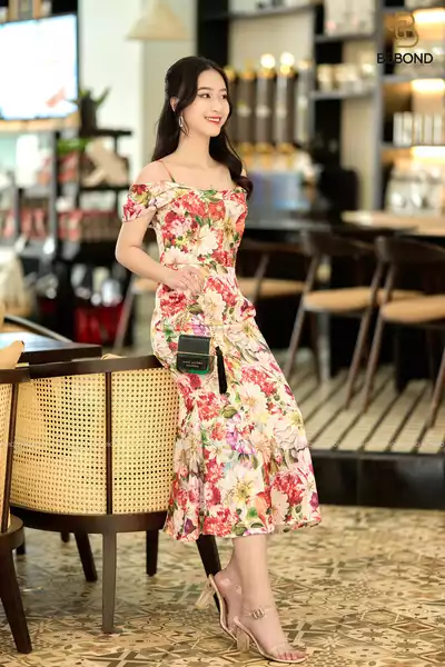 ĐẦM LỤA HỌA TIẾT HOA PHÙ DUNG MÀU CAM- BELINDA DRESS