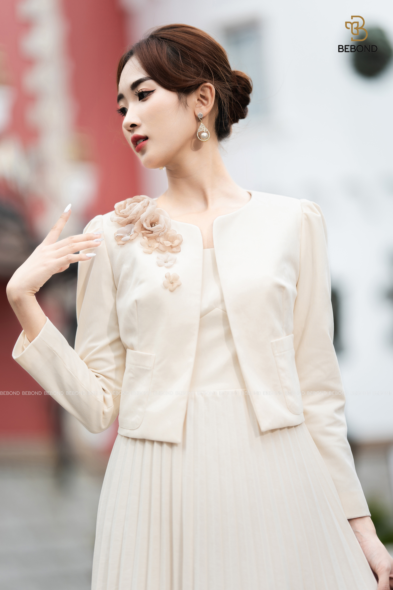 SET VEST ĐÍNH HOA MÀU BE- SHERWIN SET_thumbnail_4