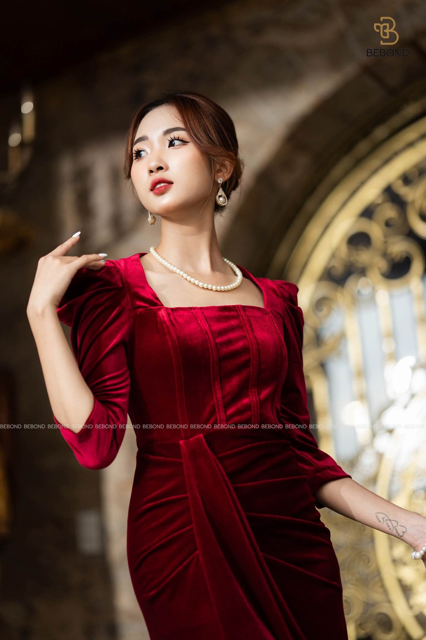 ĐẦM NHUNG XẺ ĐÙI DÀI TAY- EMILY DRESS