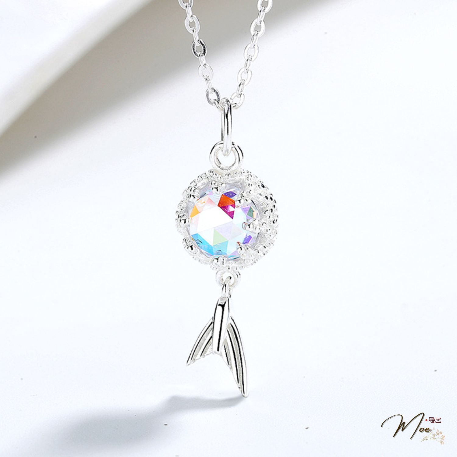 D213 - Dây chuyền moonstone đuôi cá pha lê