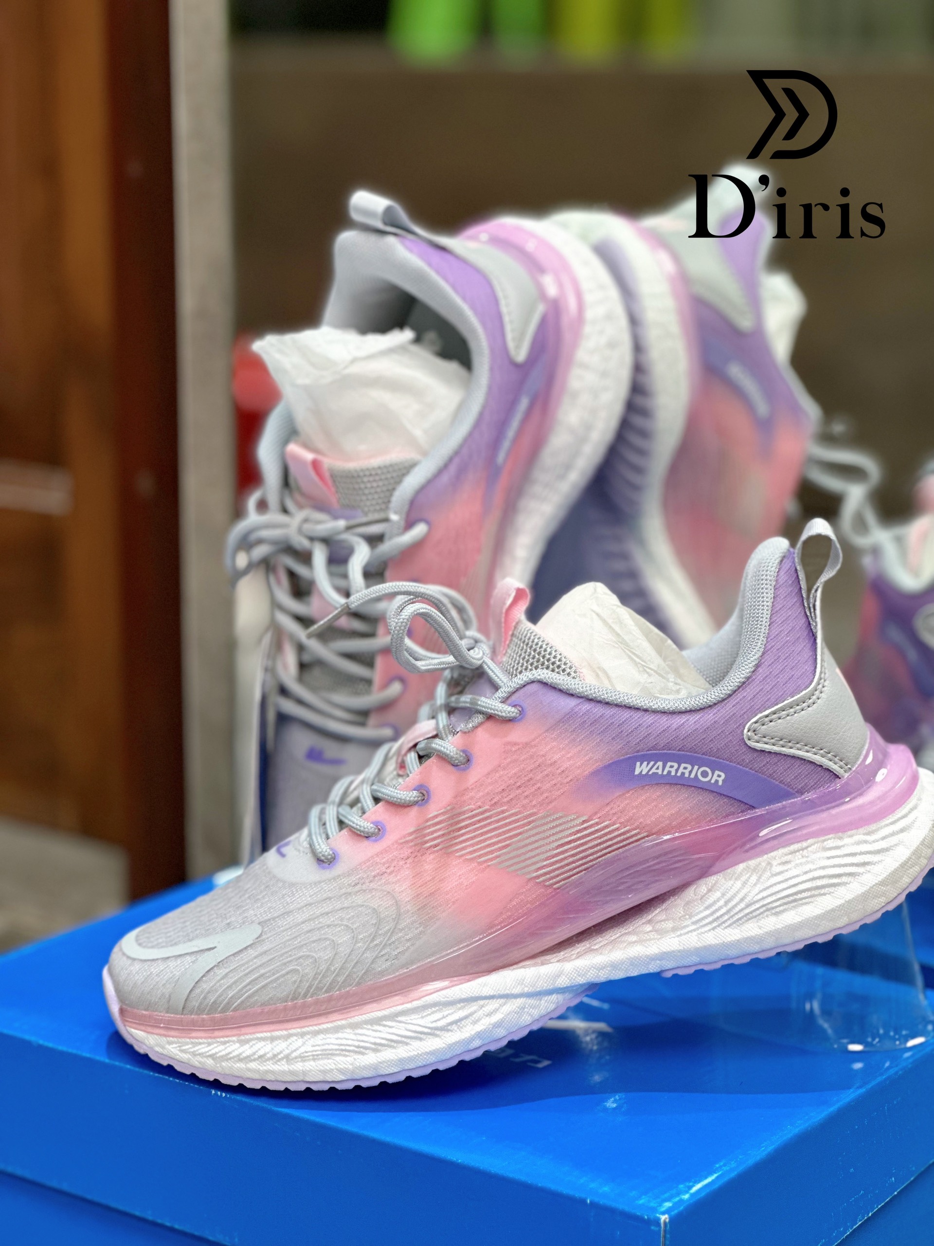 Giày thể thao nữ E902HC04_thumbnail_1