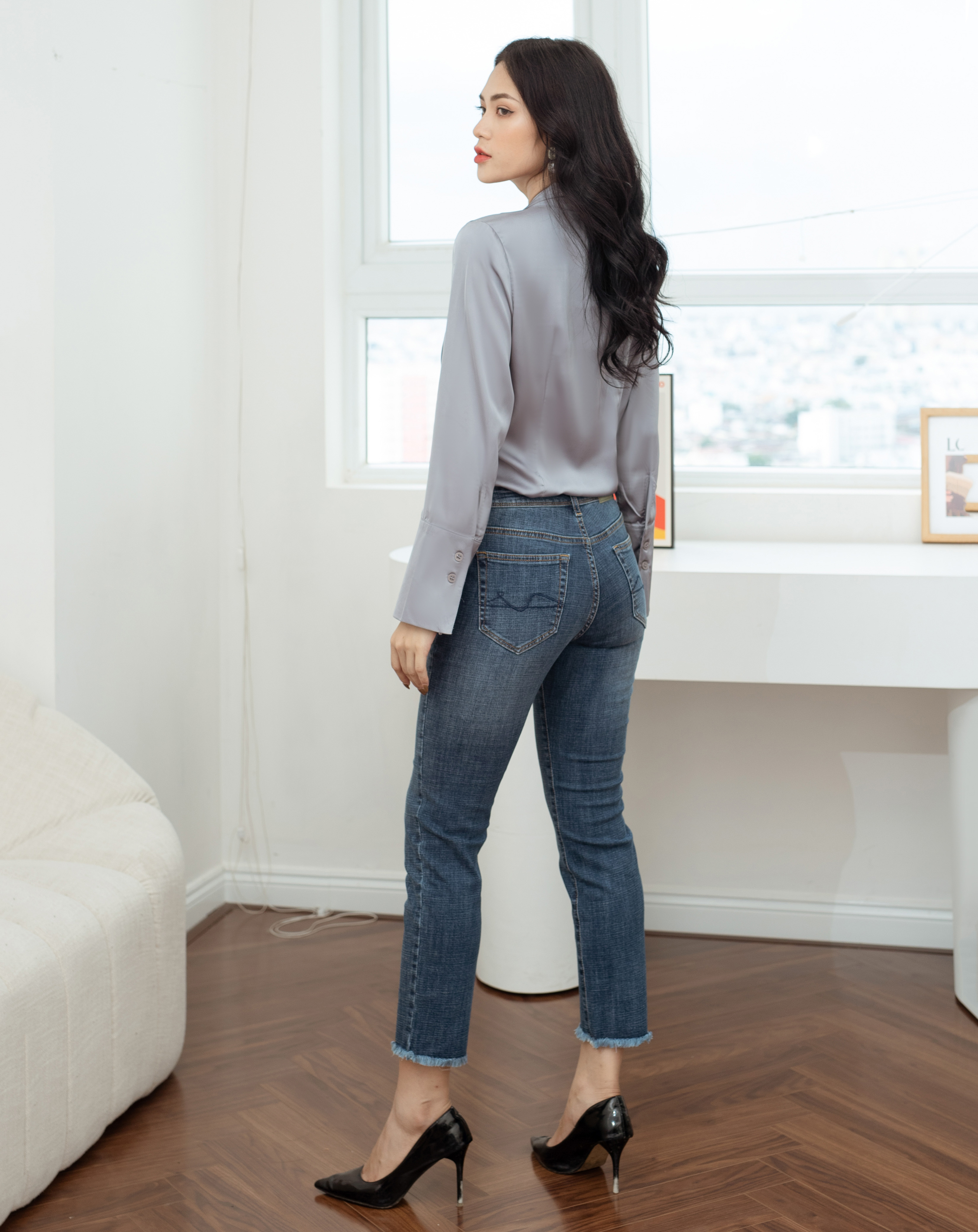 Áo kiểu cổ vest tay dài_thumbnail_9