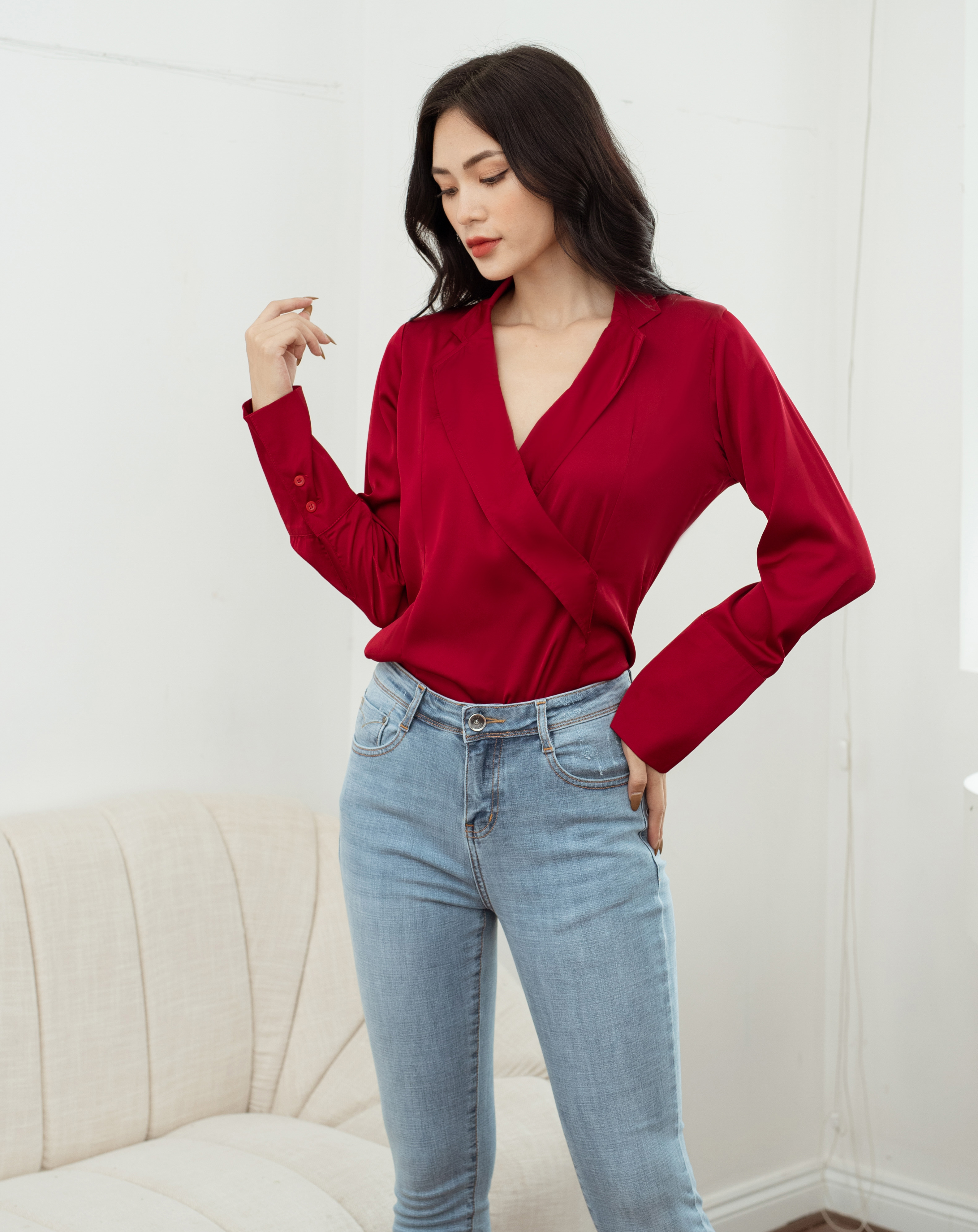 Áo kiểu cổ vest tay dài_thumbnail_4