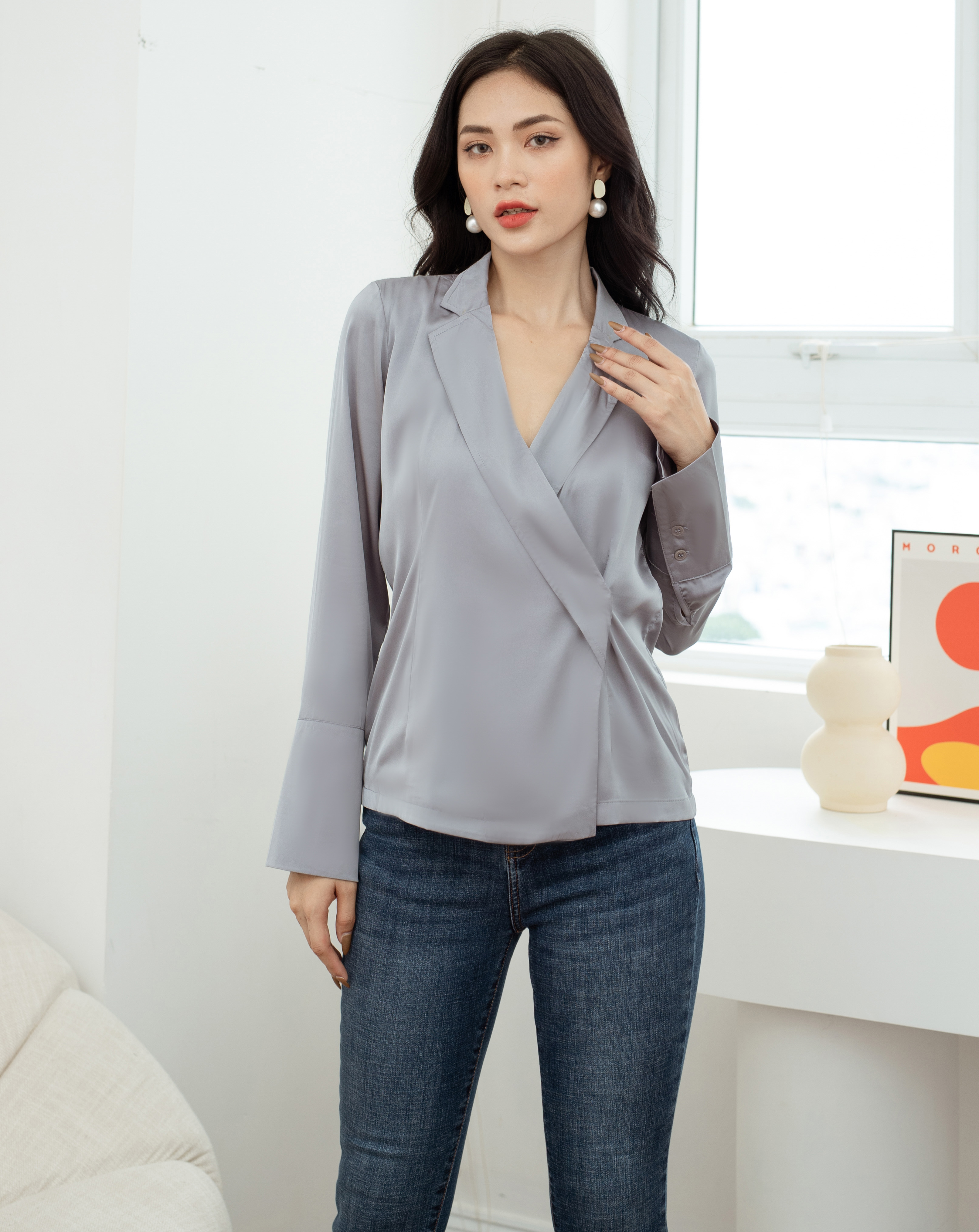 Áo kiểu cổ vest tay dài_thumbnail_8