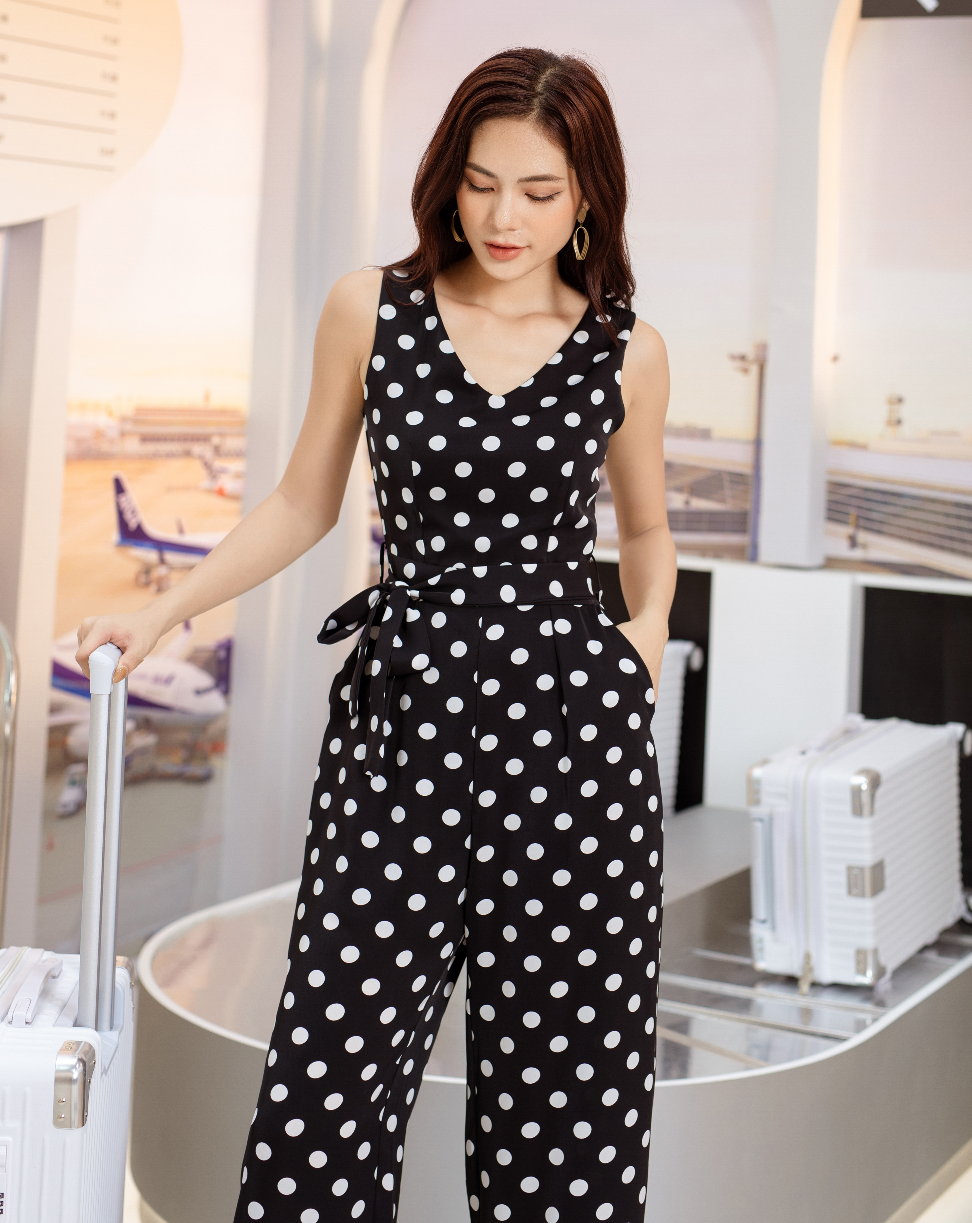 Jumsuit dài ống suông hoạ tiết_thumbnail_17