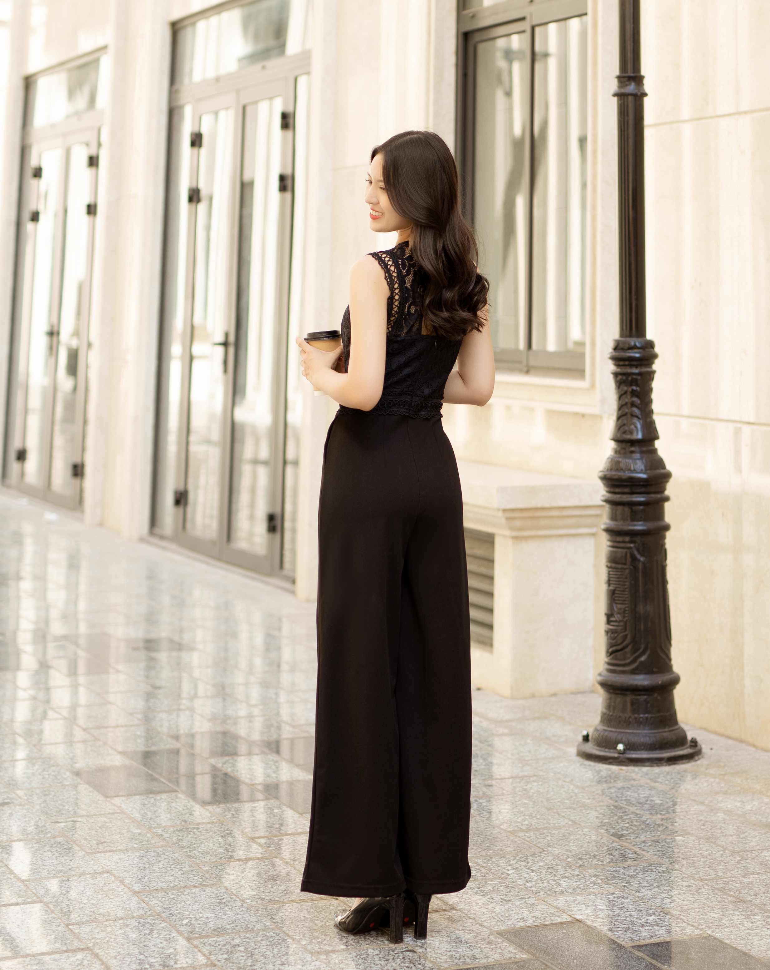 Jumpsuit dài ống rộng cổ tròn phối ren_thumbnail_10