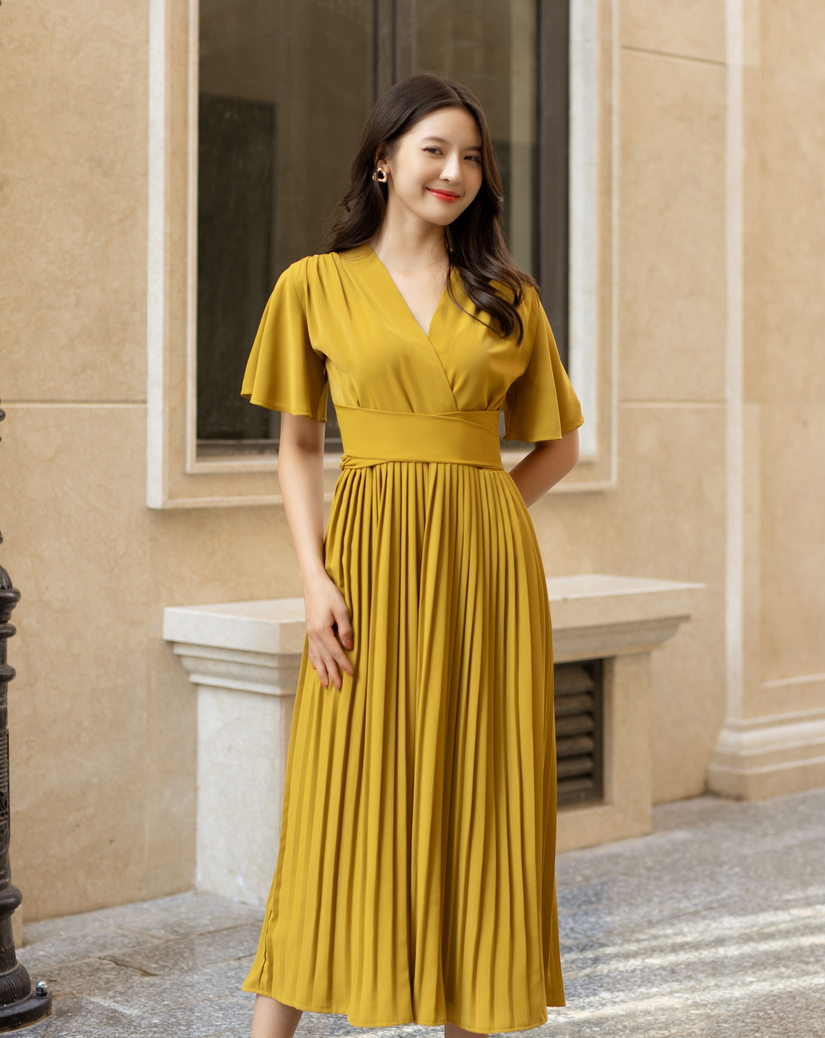 Váy xòe xếp ly cổ V tay cánh tiên_thumbnail_8