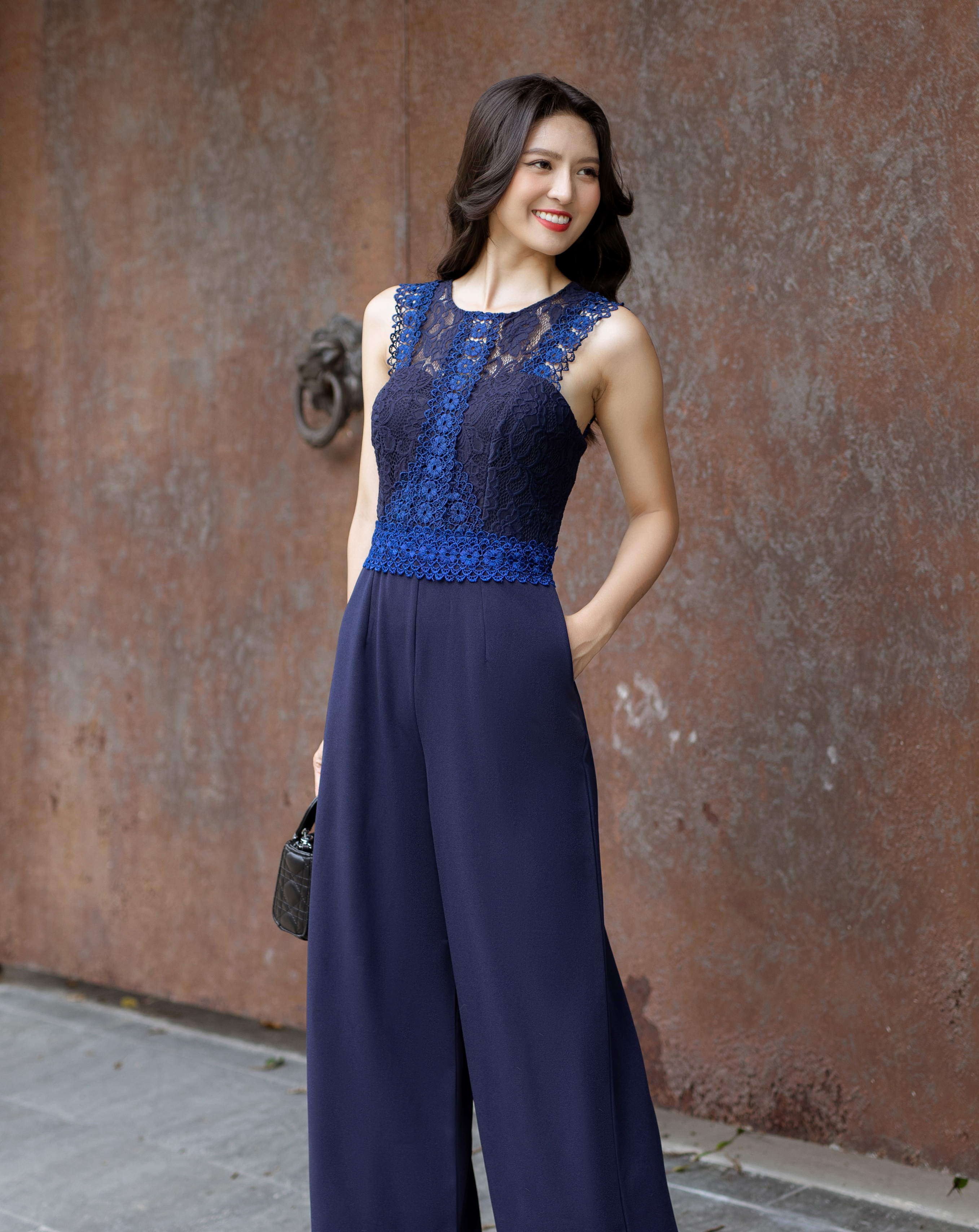 Jumpsuit dài ống rộng cổ tròn phối ren_thumbnail_13