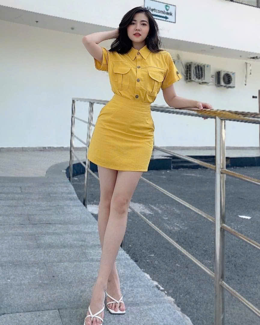 Loose Collar Top & Plain Skirt Set