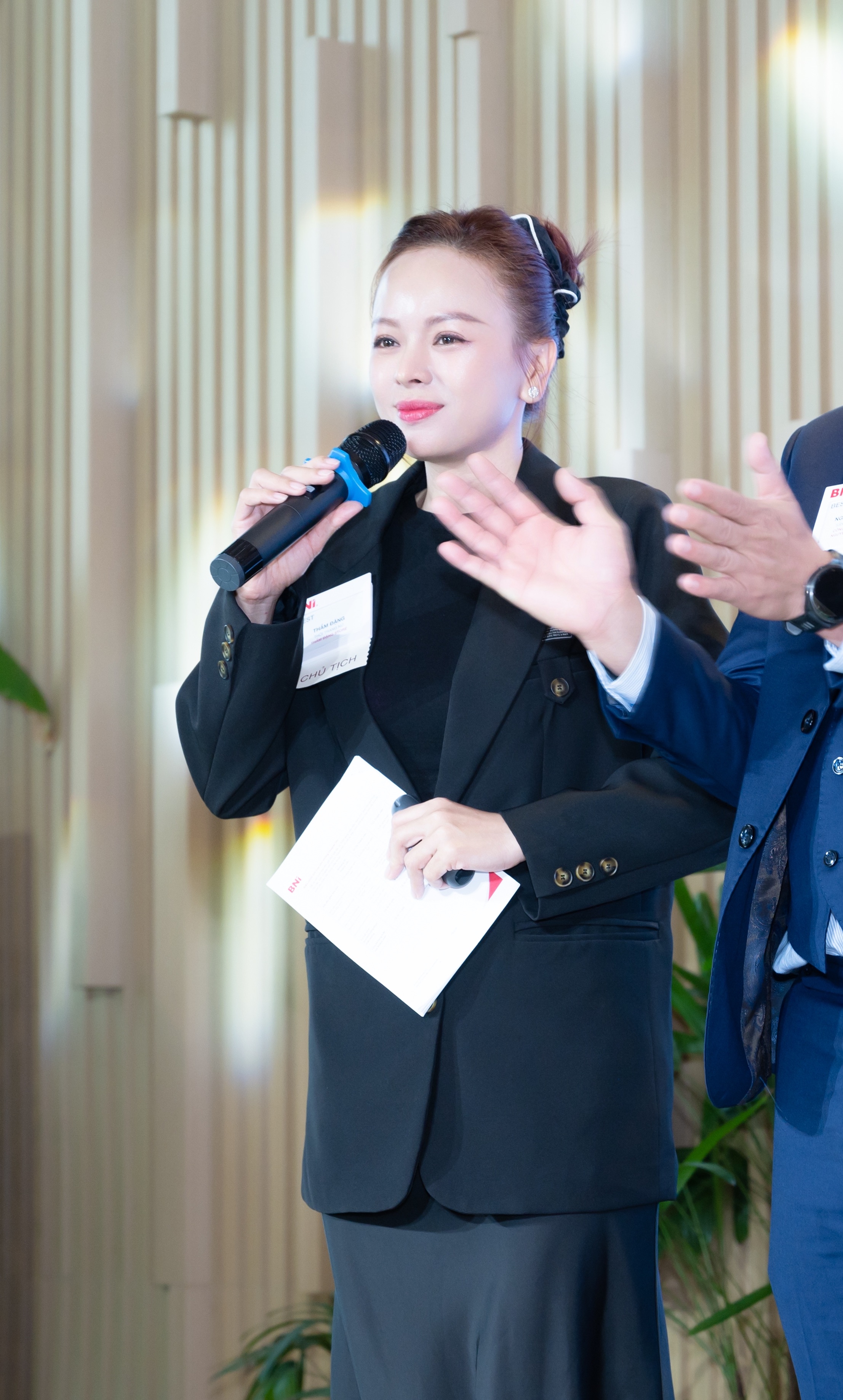 Thắm Đặng là ai? Nữ doanh nhân đưa thời trang, thể thao và phong thái sống đến gần hơn với phụ nữ Việt