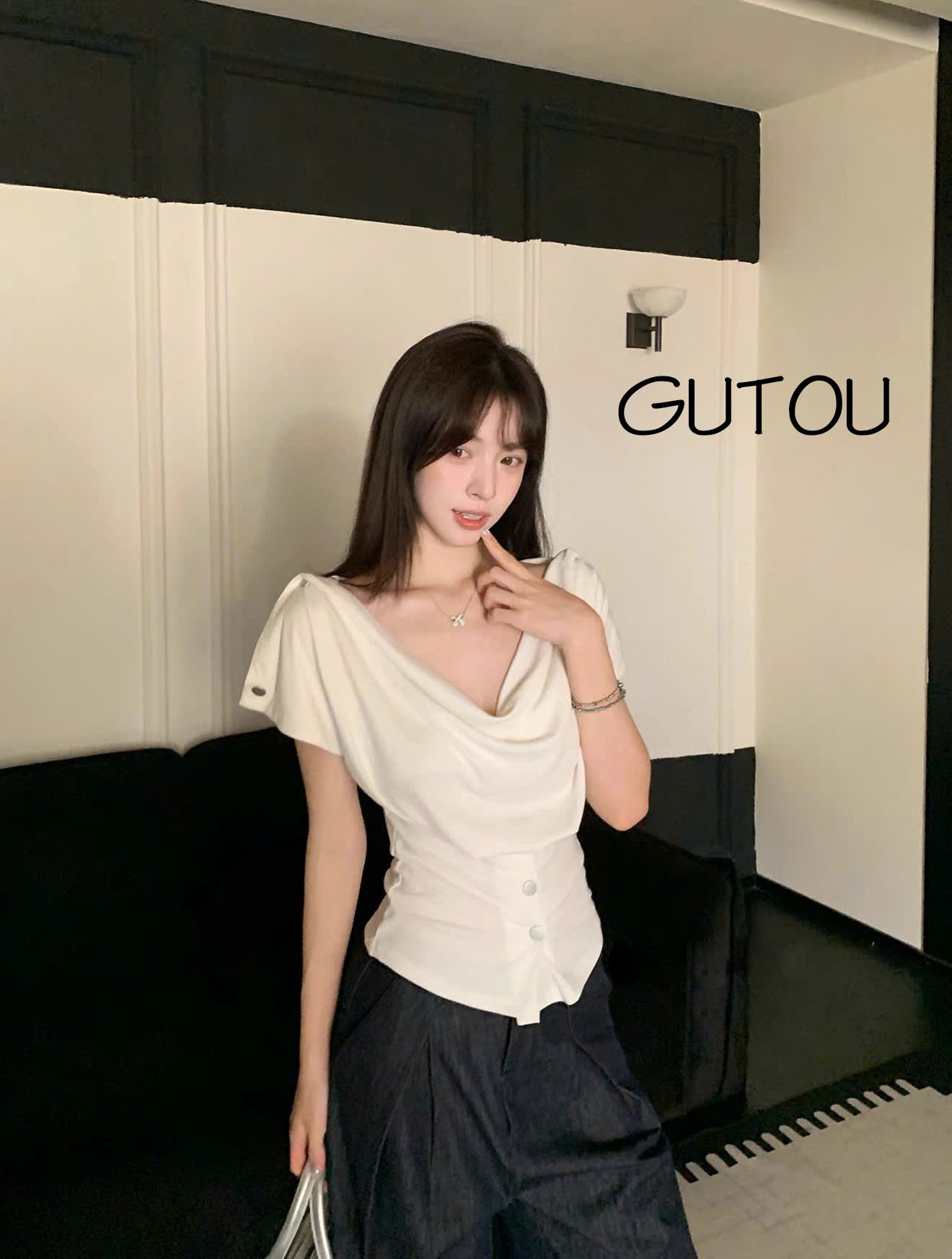 [ GUTOU ] Áo Cổ Đổ Phối Nút Muse Chic