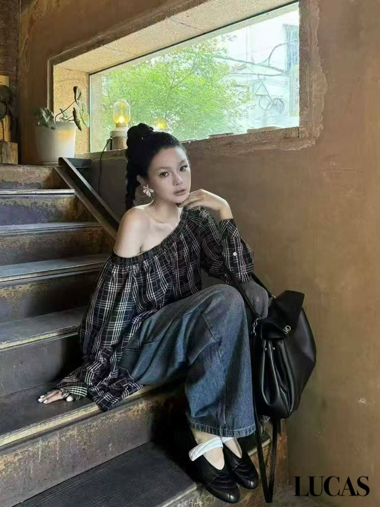 Áo trễ vai kẻ caro cài cúc dáng dài, dài tay cúc trắng buộc nơ ngực_thumbnail_4