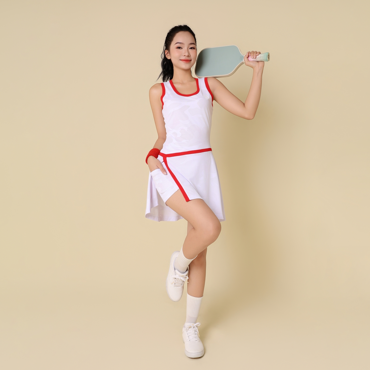 Đầm thể thao dệt họa tiết Camo kèm quần