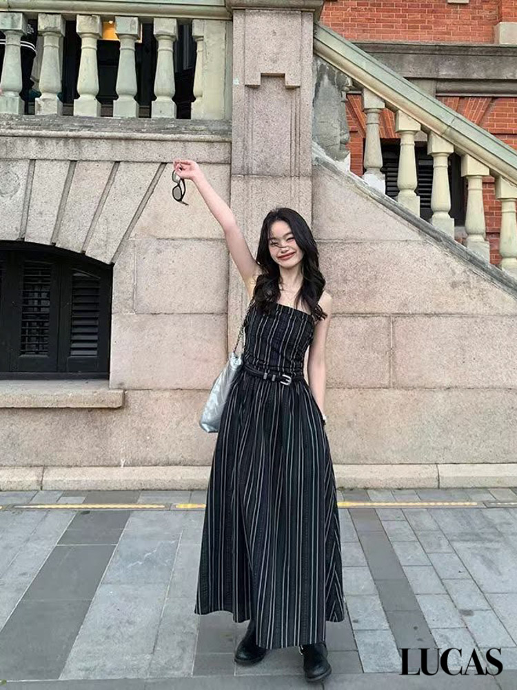 Váy maxi 2 dây ngang ngực vải sọc dọc + belt da đen_thumbnail_1