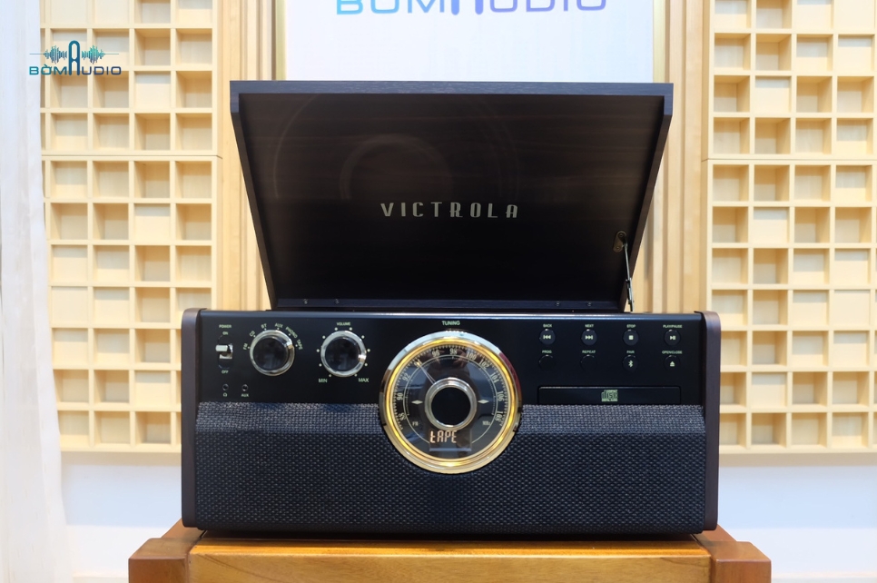Hình ảnh chụp thực tế mâm đĩa than Victrola The Empire tại Bờm Audio