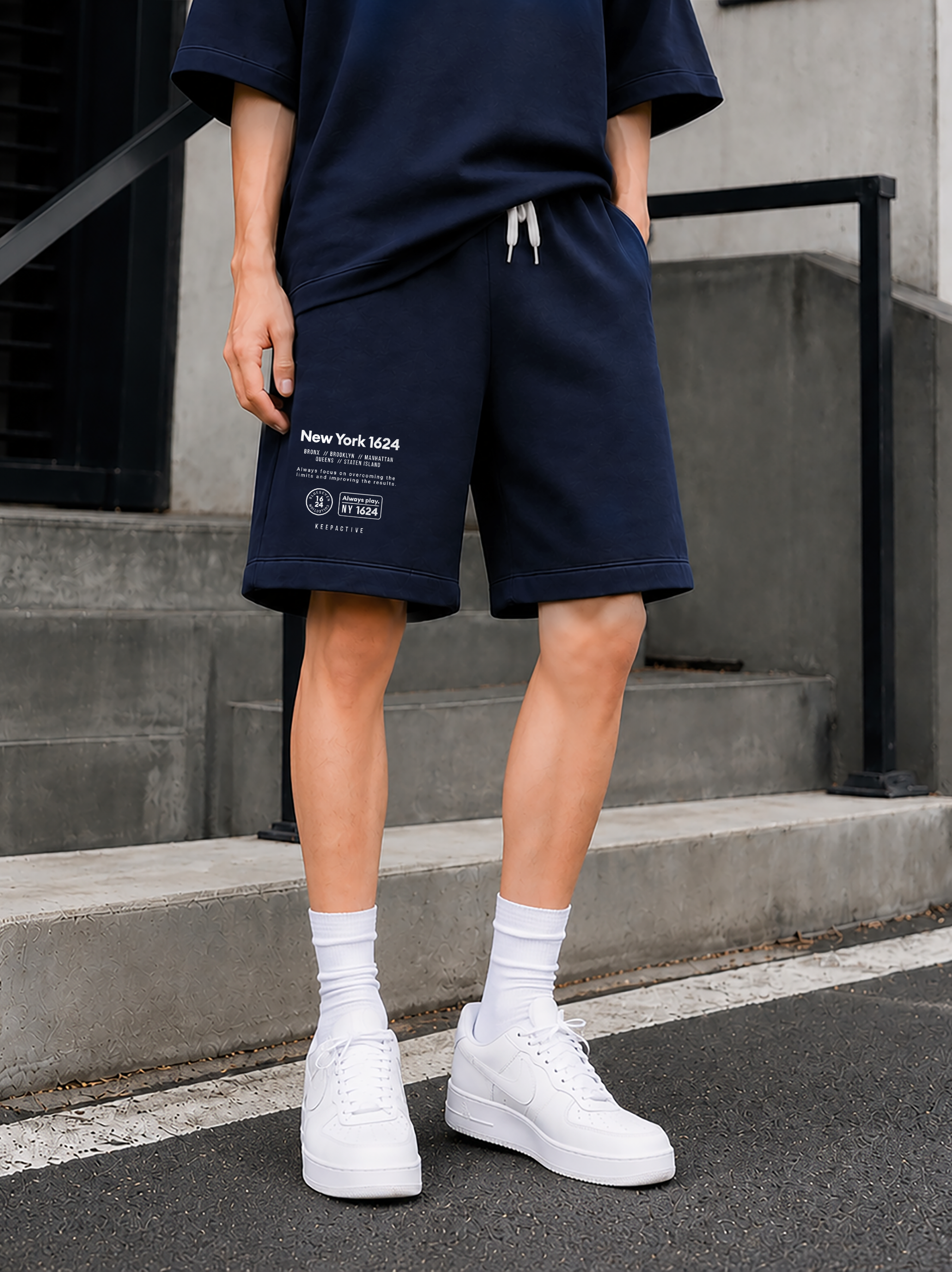Quần short nỉ bé trai màu xanh đen NY1624