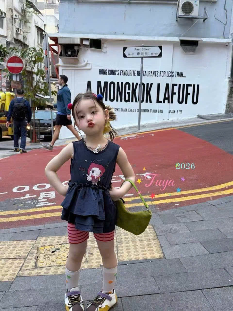 TU08 - Quần legging đùi kẻ hồng hãng Tuya