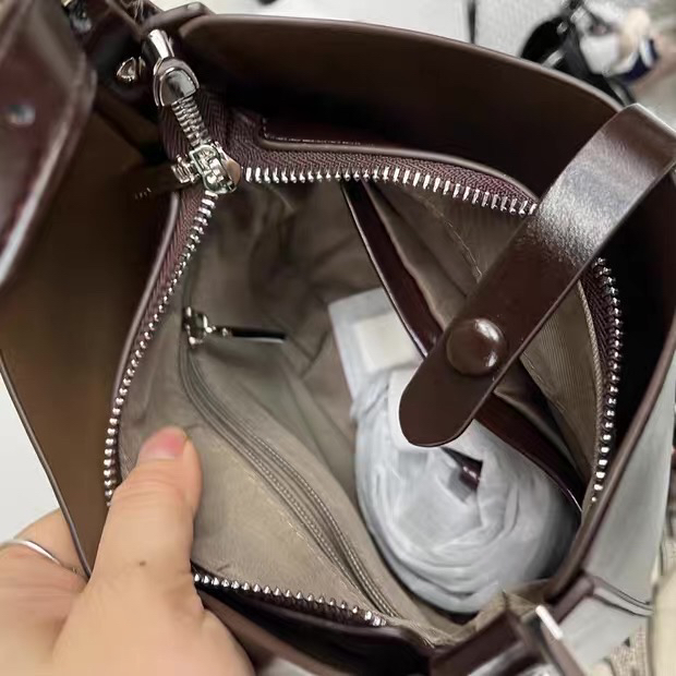 Túi COCY khóa chữ G size21.5 60311_thumbnail_5