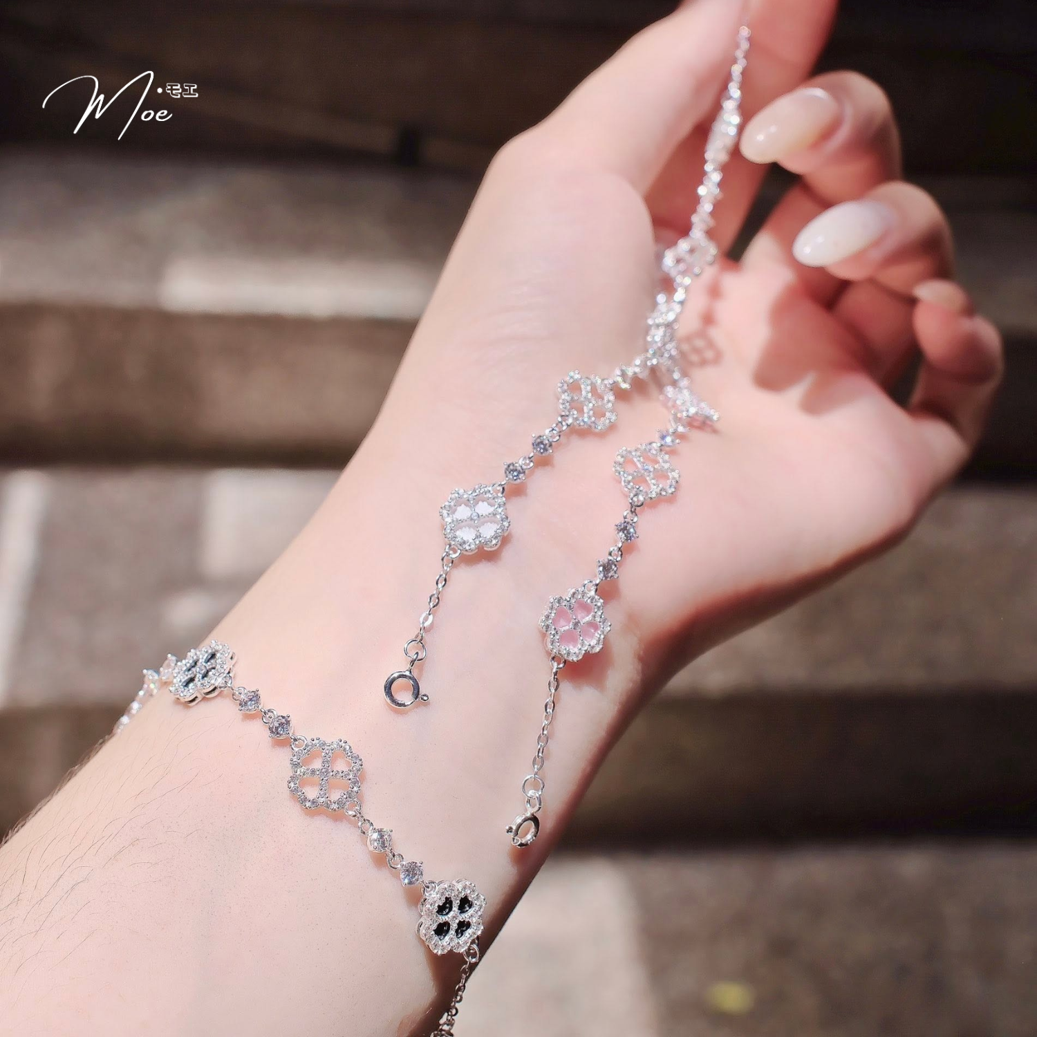 LT658- Lắc tay cỏ 4 lá đính đá pha lê_thumbnail_3