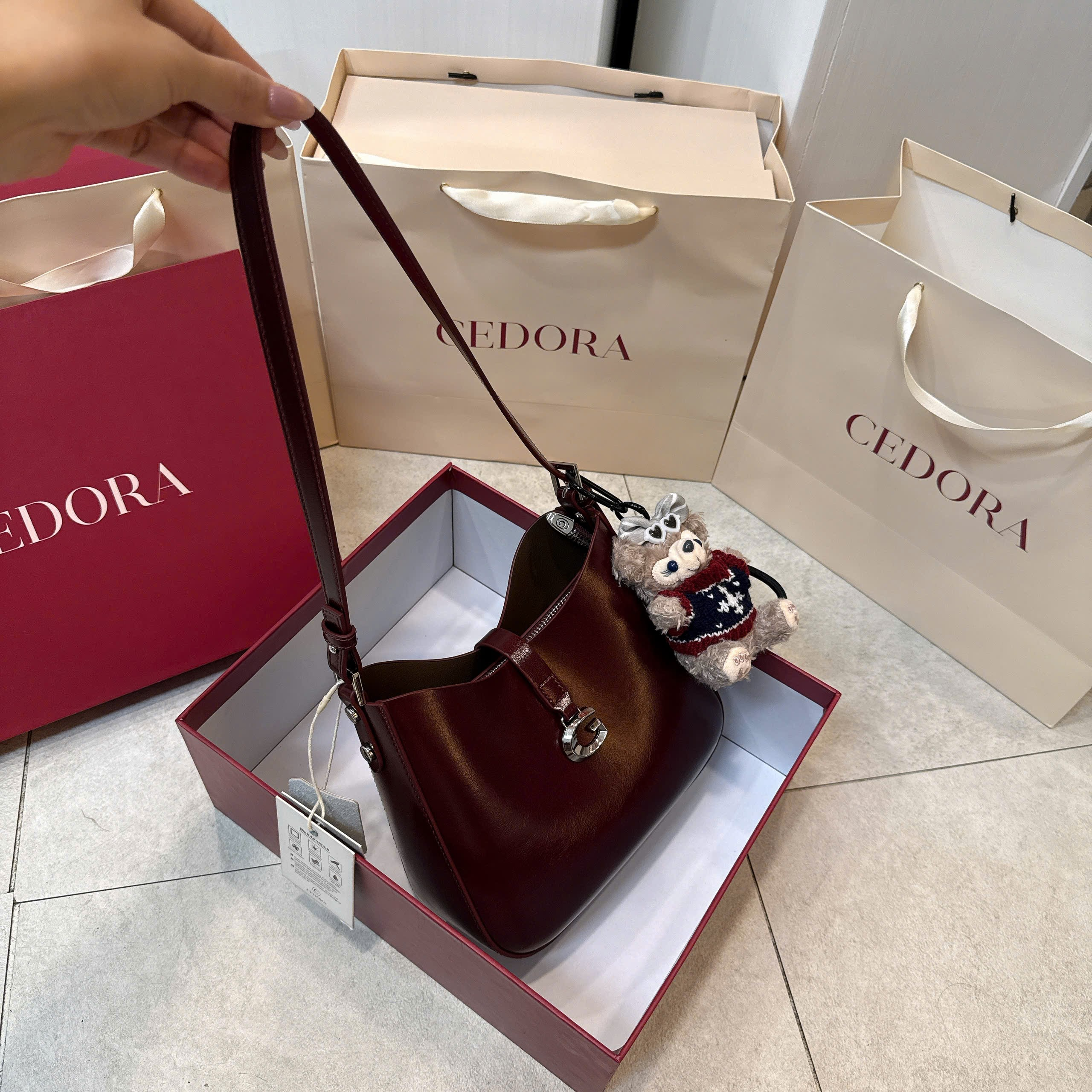 Túi CEDORA chữ G size21.5 60311C_thumbnail_10