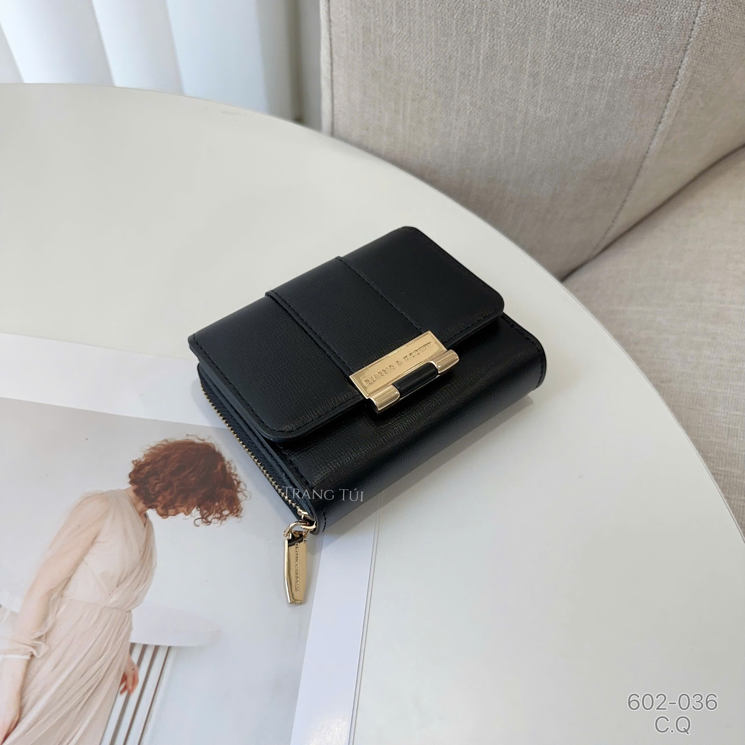Ví ngắn khóa vàng T6102-036_thumbnail_1