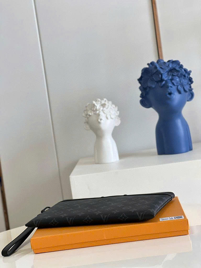 Túi Pochette To-Go Monogram Eclipse_thumbnail_5