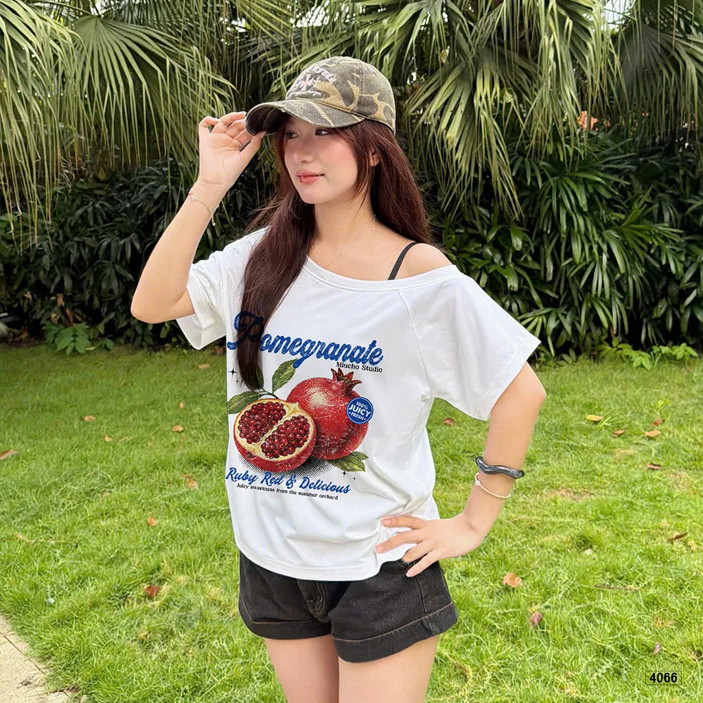 Áo thun nữ lệch vai form rộng Juicy Miucho 4066_thumbnail_5