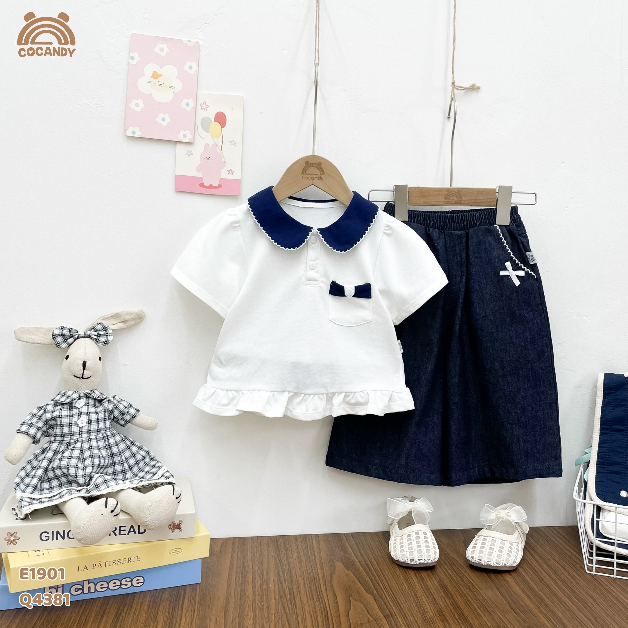 Áo cộc TRẮNG phối cổ túi nơ xanh navy_thumbnail_1