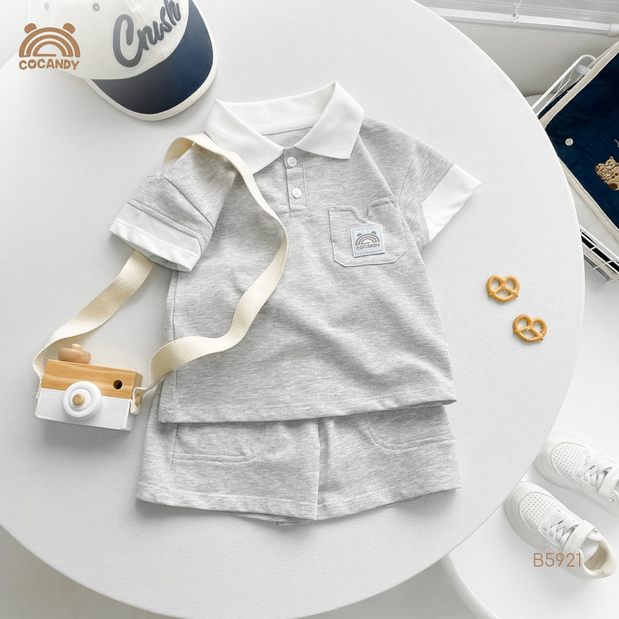 Bộ cộc thun GHI phối trắng cổ kép
