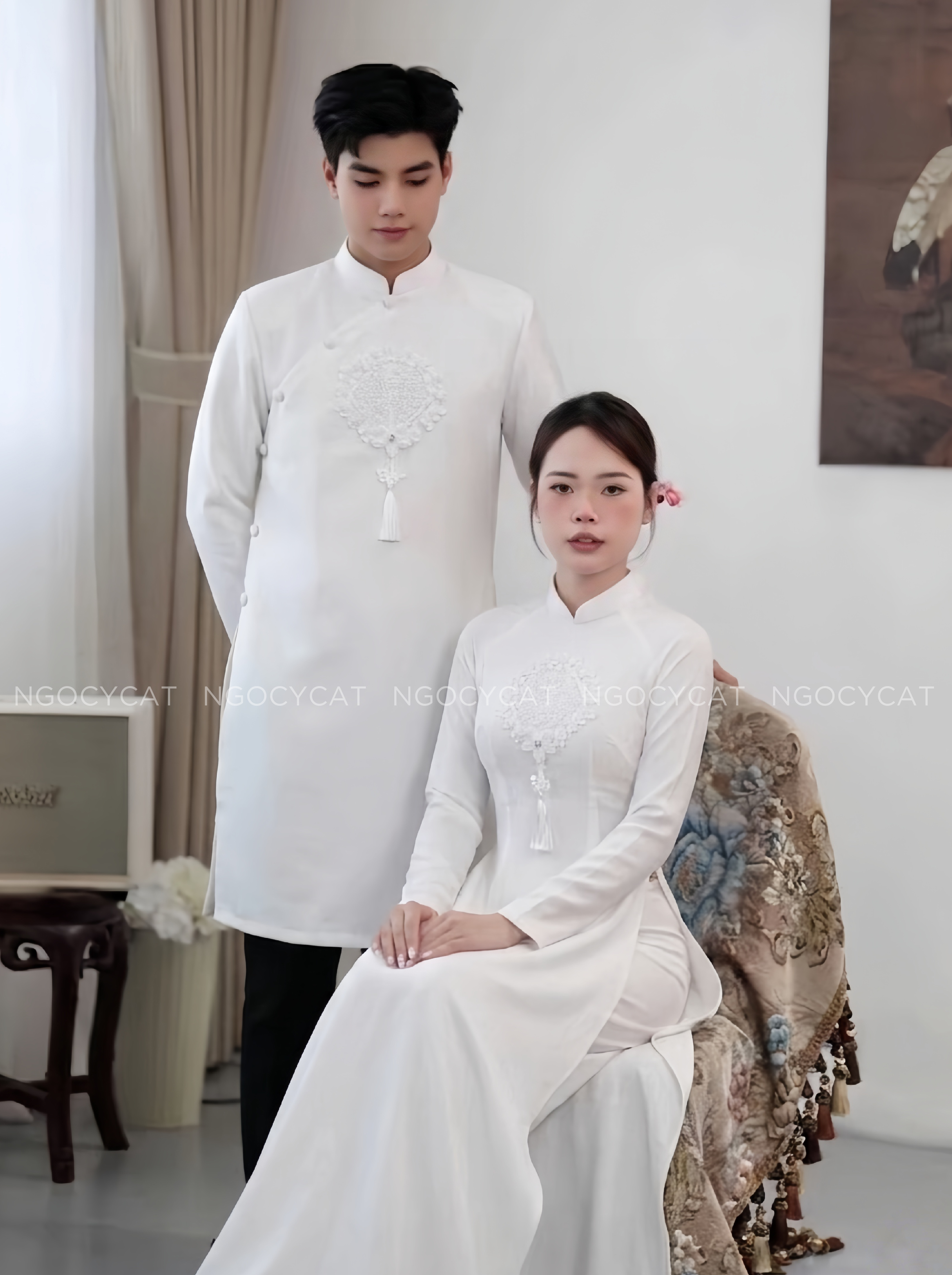 Áo Dài Dâu Rể Trắng Hoa Quanh Hỷ Tròn_thumbnail_2