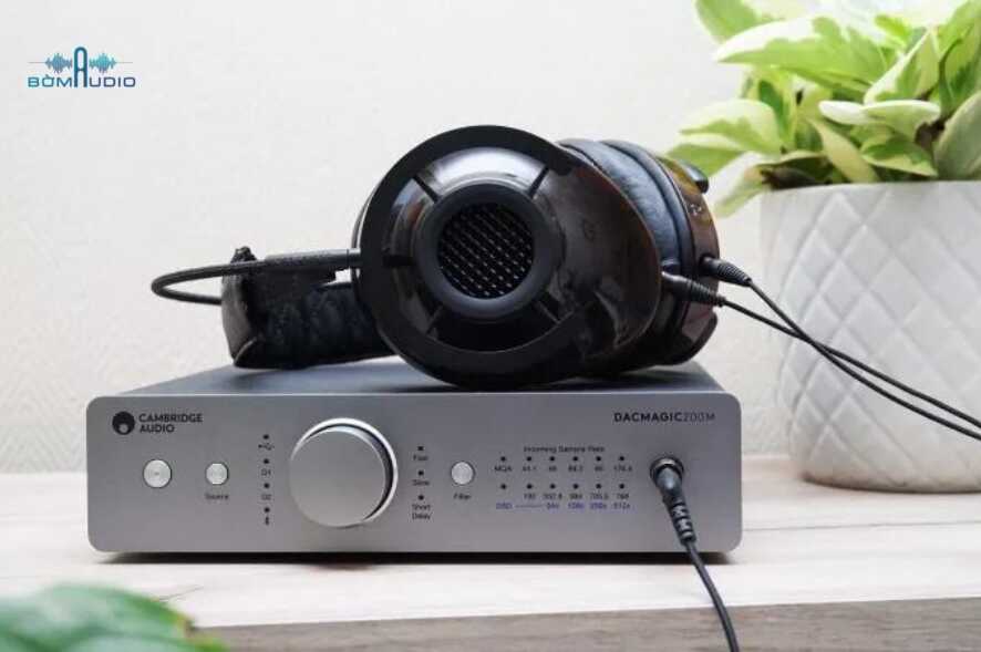 Bộ khuếch đại tai nghe chất lượng uy tín, hàng đầu của DacMagic 200M Lunar Grey