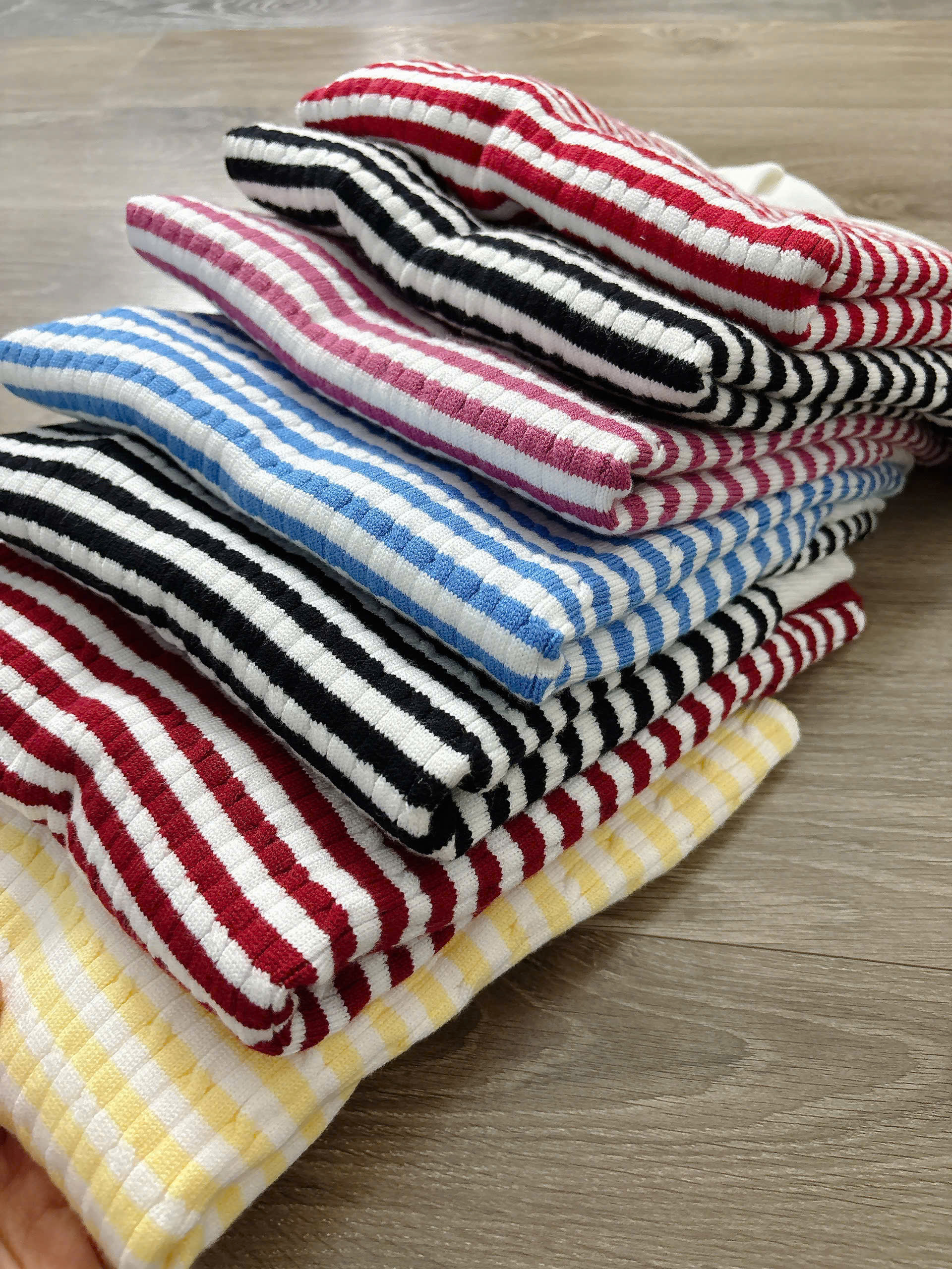 H125 ÁO DỆT KIM 7 MÀU_thumbnail_3