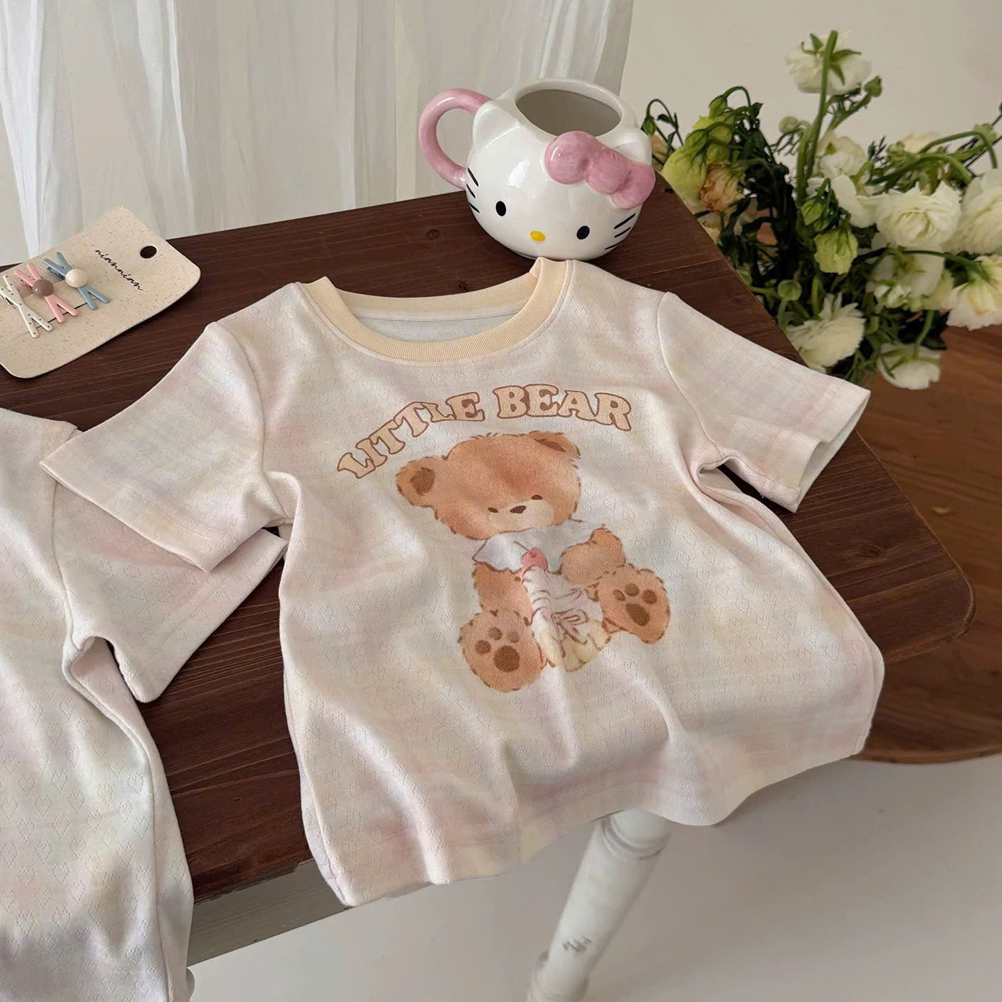 DX18 - Áo thun kẻ sọc cổ vàng họa tiết gấu hãng DXJ (sz 90-130)