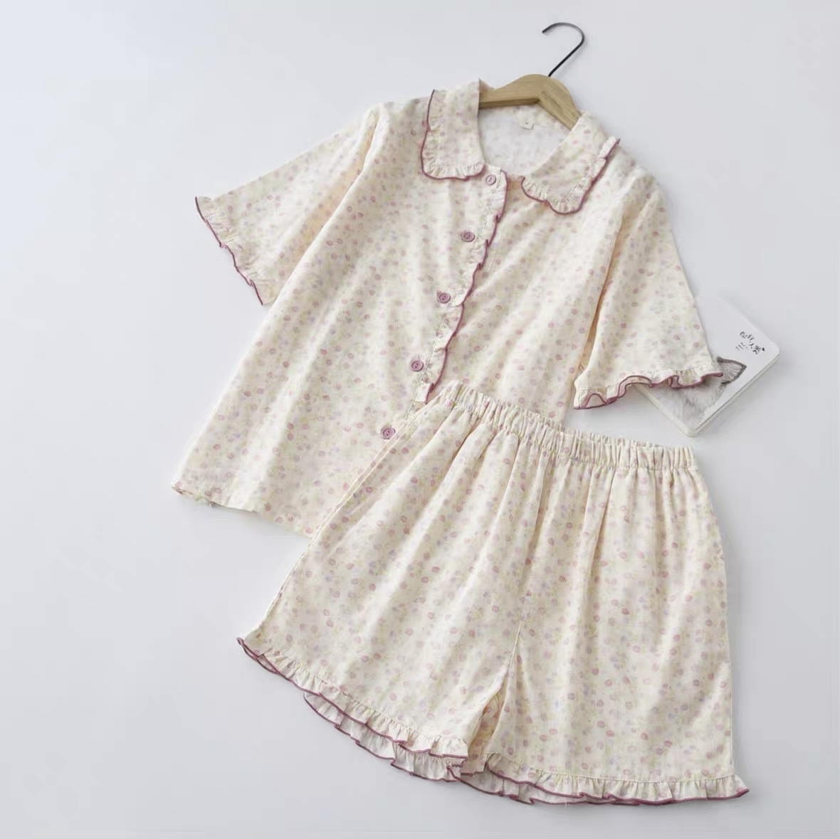 Bộ Pizama Cổ Sen Viền Bèo Xô Cotton Cộc_thumbnail_1