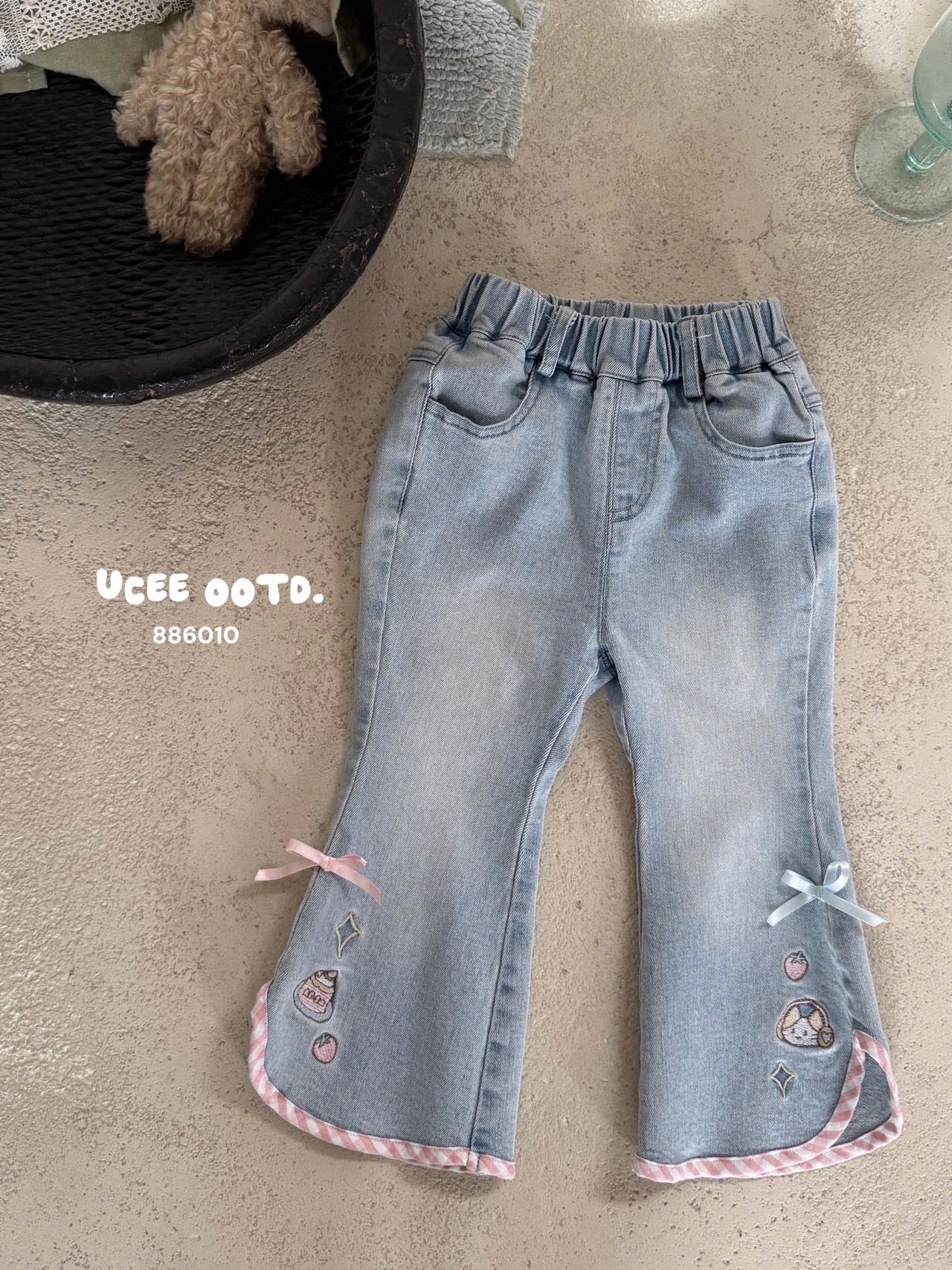 UC53 - Quần bò ống loe UCEE 886010_thumbnail_0