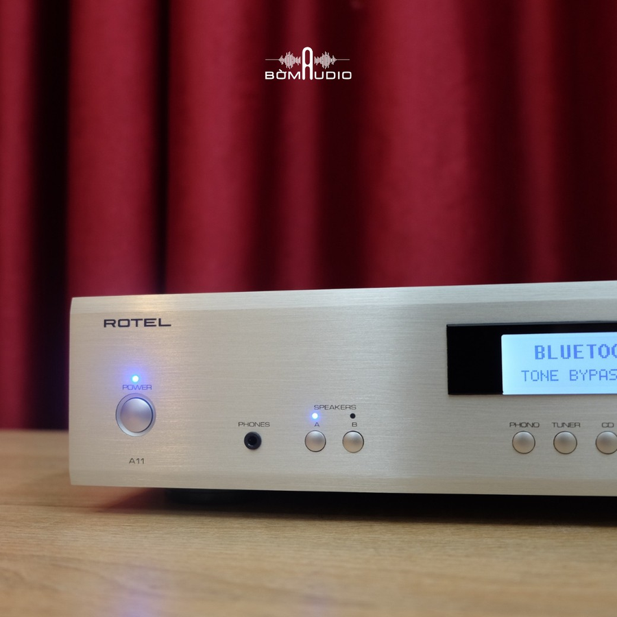 Hình ảnh chụp thực tế Amply nghe nhạc Rotel A11 Tribute tại Bờm Audio.