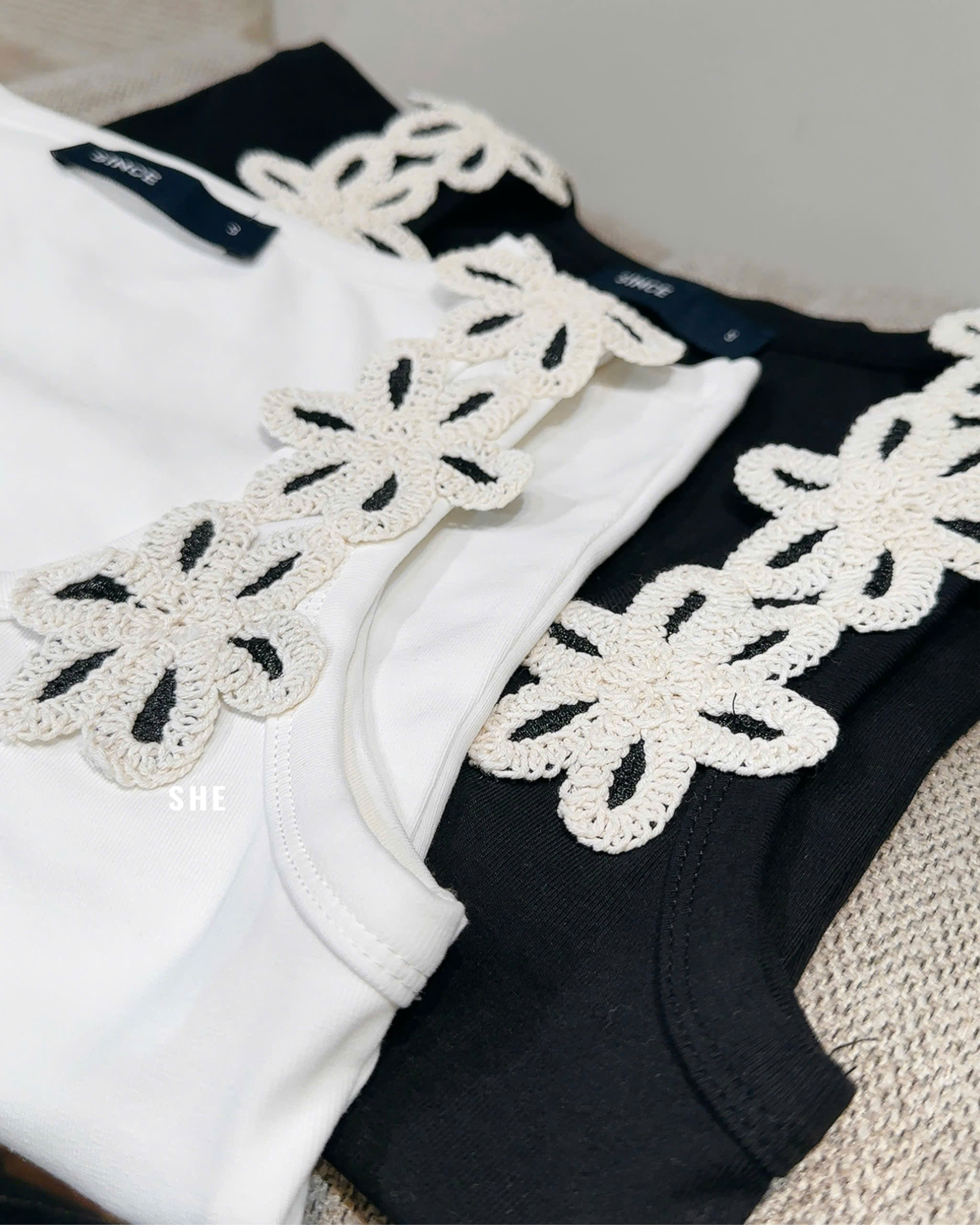 I214 ÁO KIỂU SÁT NÁCH_thumbnail_1