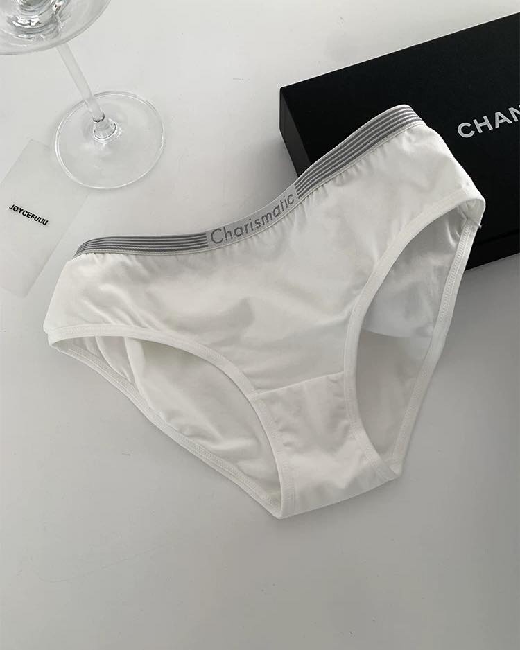 Quần lót cotton Charismatic