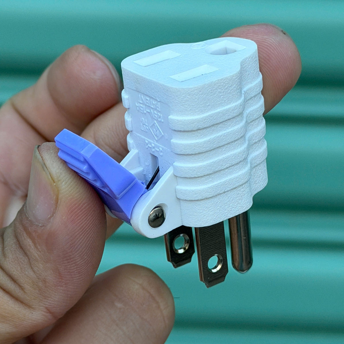 Phích cắm dạng chuyển đổi kiểu dẹt (3 chân chuẩn Nhật Bản) -Hỗ trợ rút nhanh
