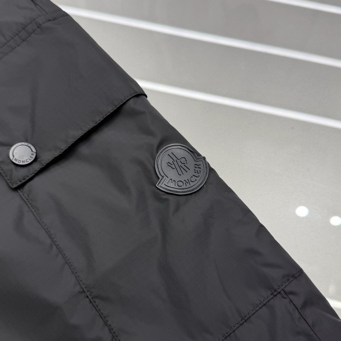 Short Moncler Đen_thumbnail_6