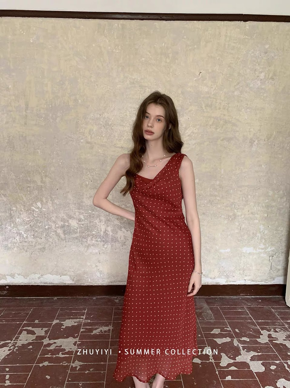 Lucas - Váy chấm bi voan tơ lệch vai dáng dài LS SHA_thumbnail_2