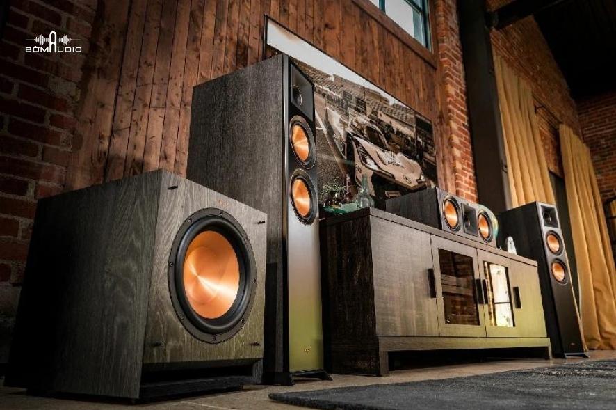 Subwoofer Klipsch SPL 150 sở hữu kiểu dáng sang trọng, bền bỉ