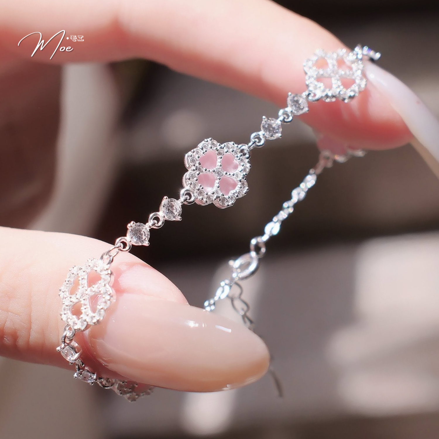 LT658- Lắc tay cỏ 4 lá đính đá pha lê_thumbnail_1