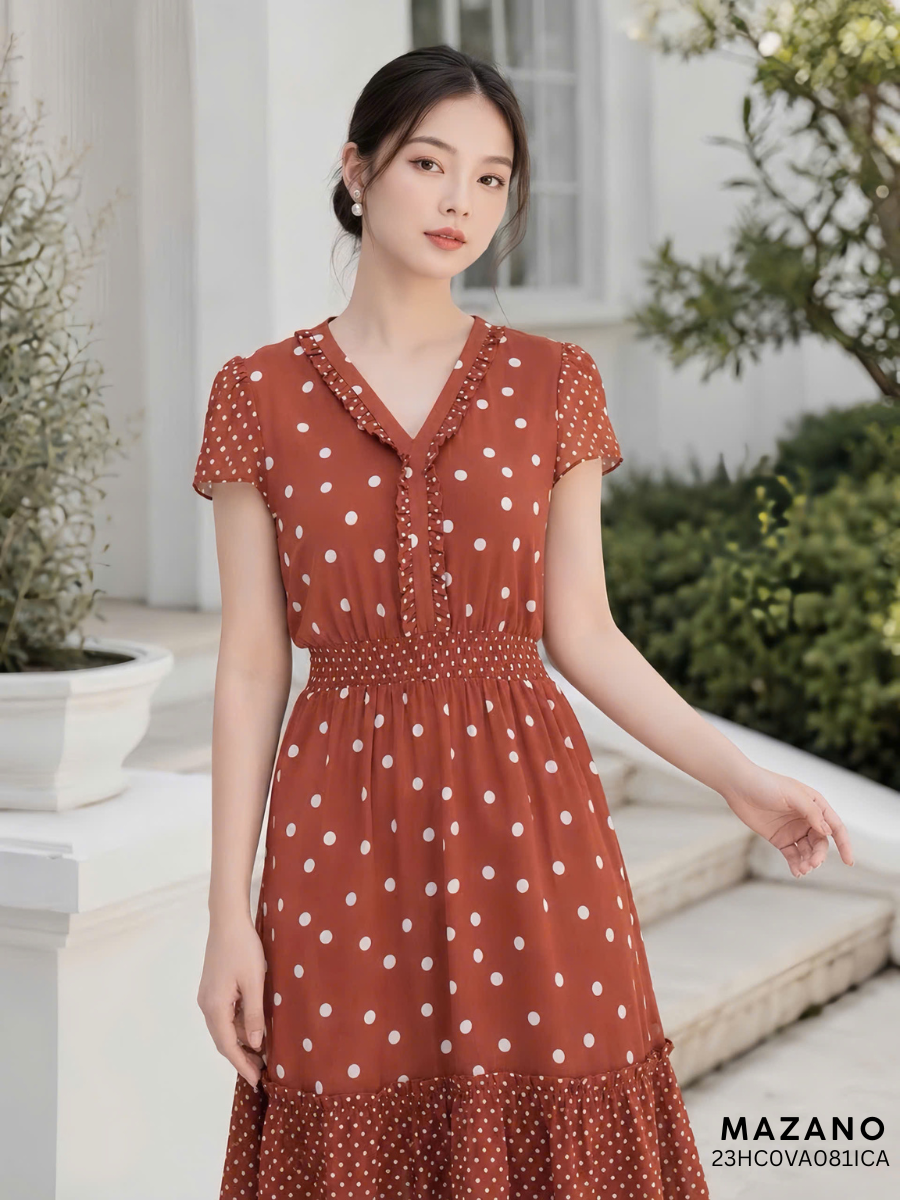 Váy Đầm ôm Chân rủ tầng Vải voan Hoạ tiết chấm bi Cổ V Tay ngắn Dài trên bắp chân 23HC0VA081ICA