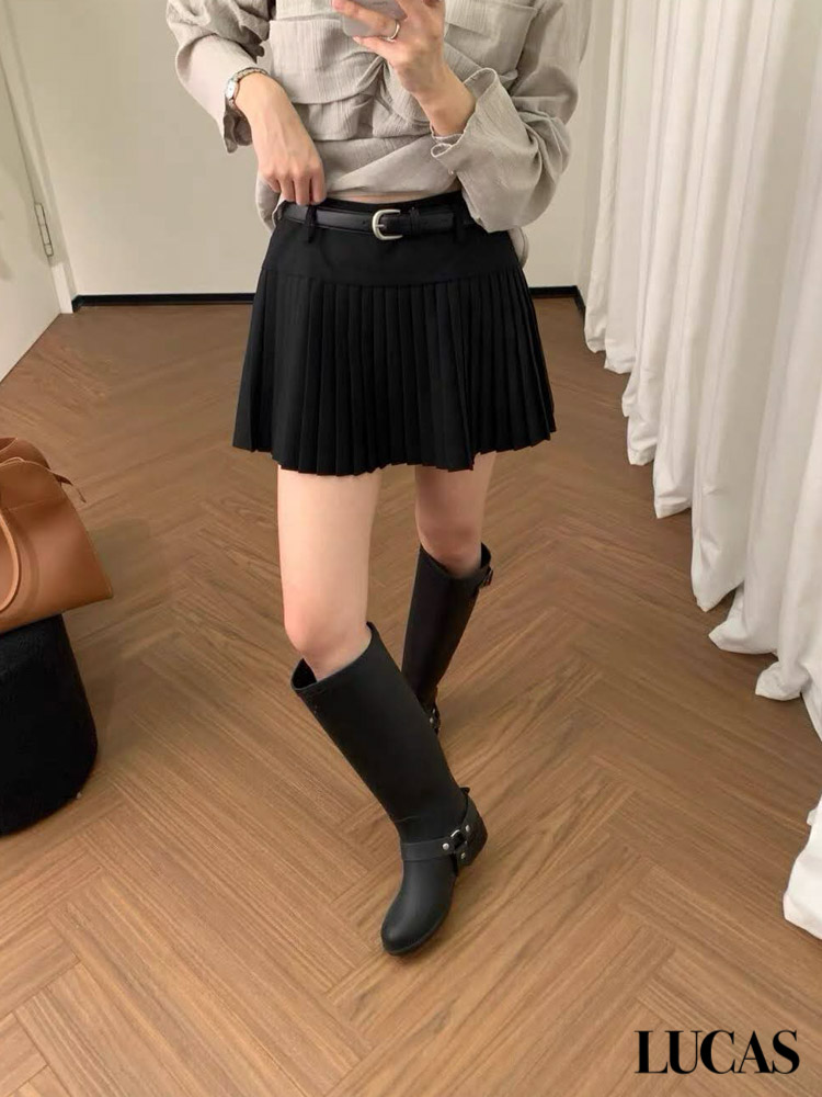 Chân váy xếp ly hạ eo + belt da đen_thumbnail_9