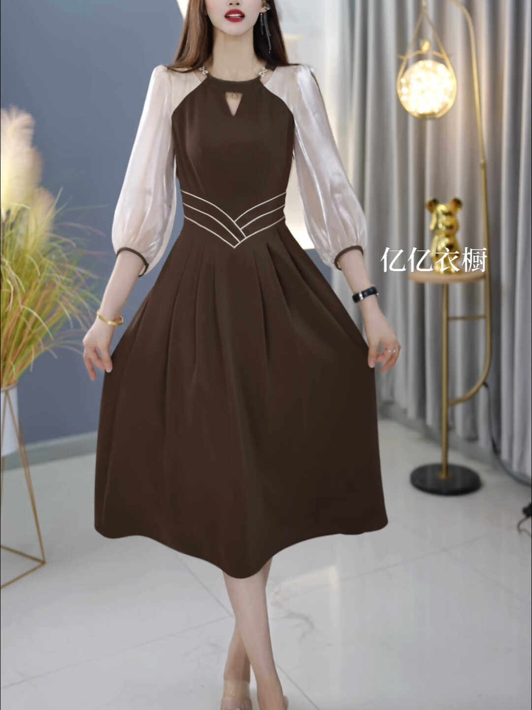 18404-Đầm xòe nâu phối tay voan trắng  viền eo cách điệu ( chất voan,lót thun , có túi)_thumbnail_4