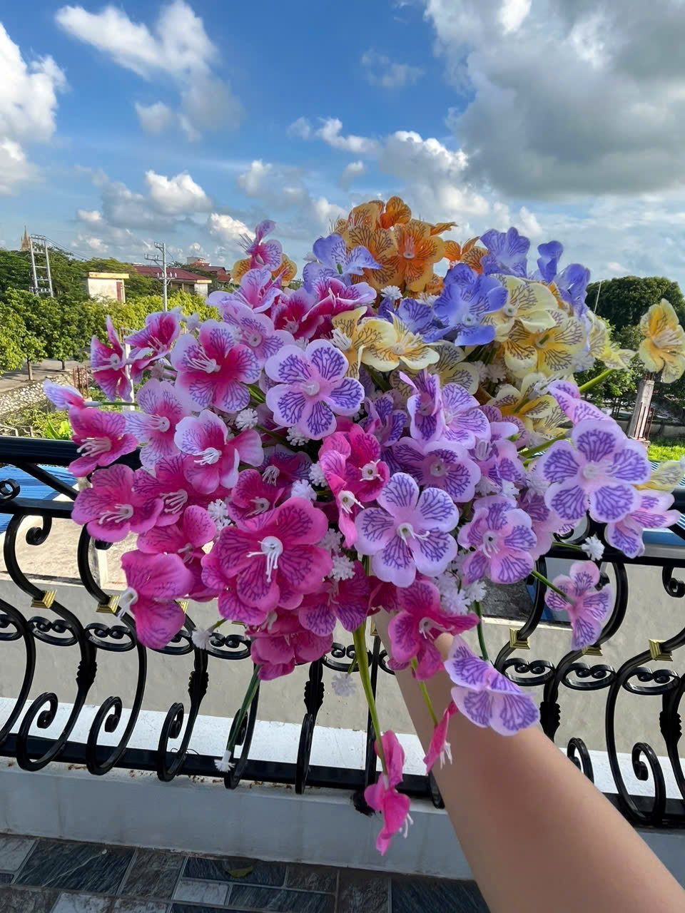 Cụm Thủy Tiên Hoa Lụa Cao Cấp Trang Trí Không Gian Thanh Lịch Bền Đẹp Không Cần Chăm Sóc_thumbnail_7