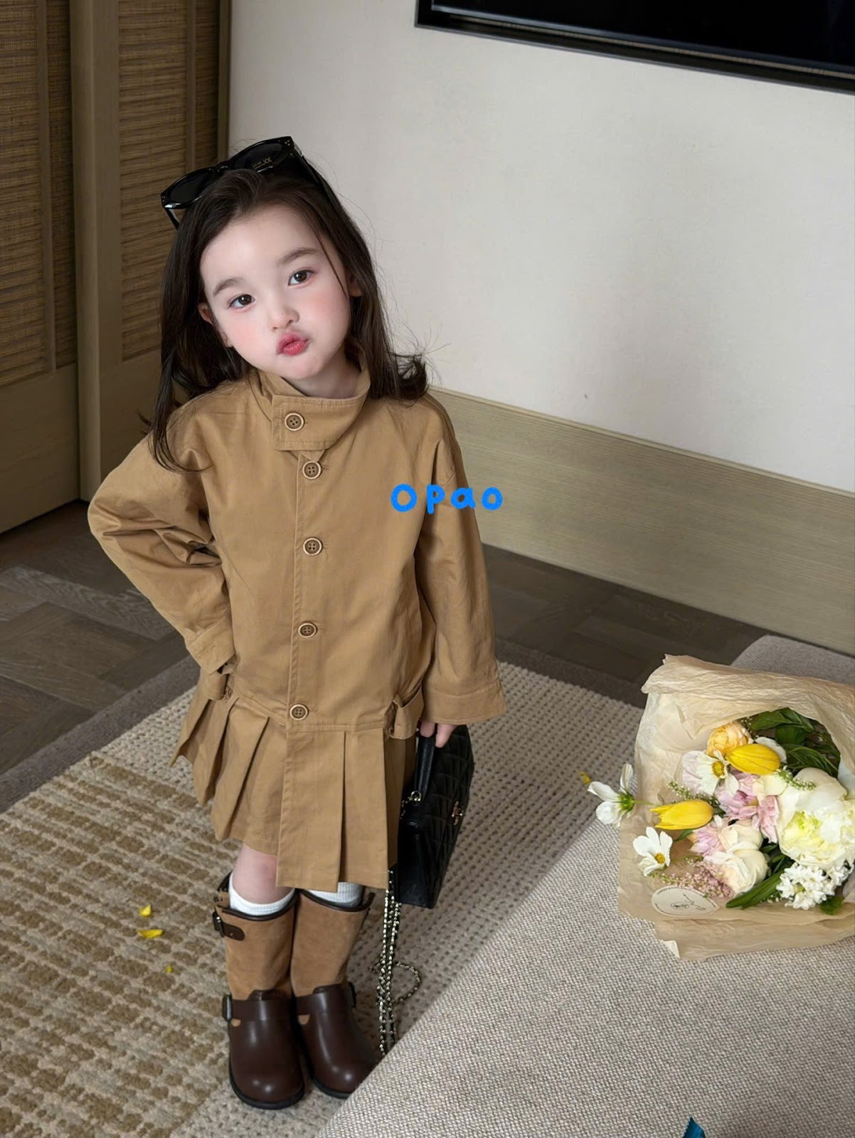 OP101 - Áo khoác dáng váy măng tô cài khuy gấu xếp ly màu nâu be hãng Opao 5013 (Sz90-130)_thumbnail_0