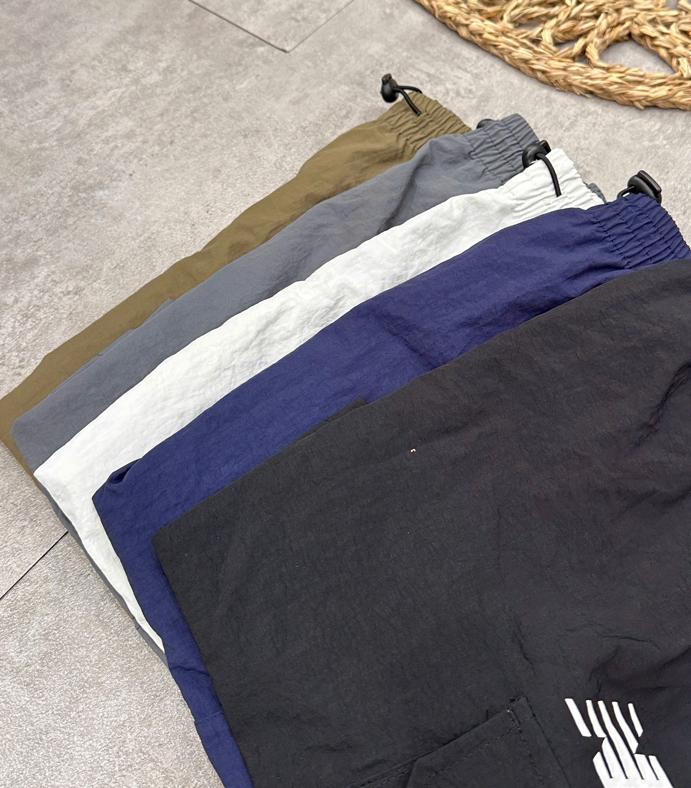 Q417 QUAN NU NB_thumbnail_9