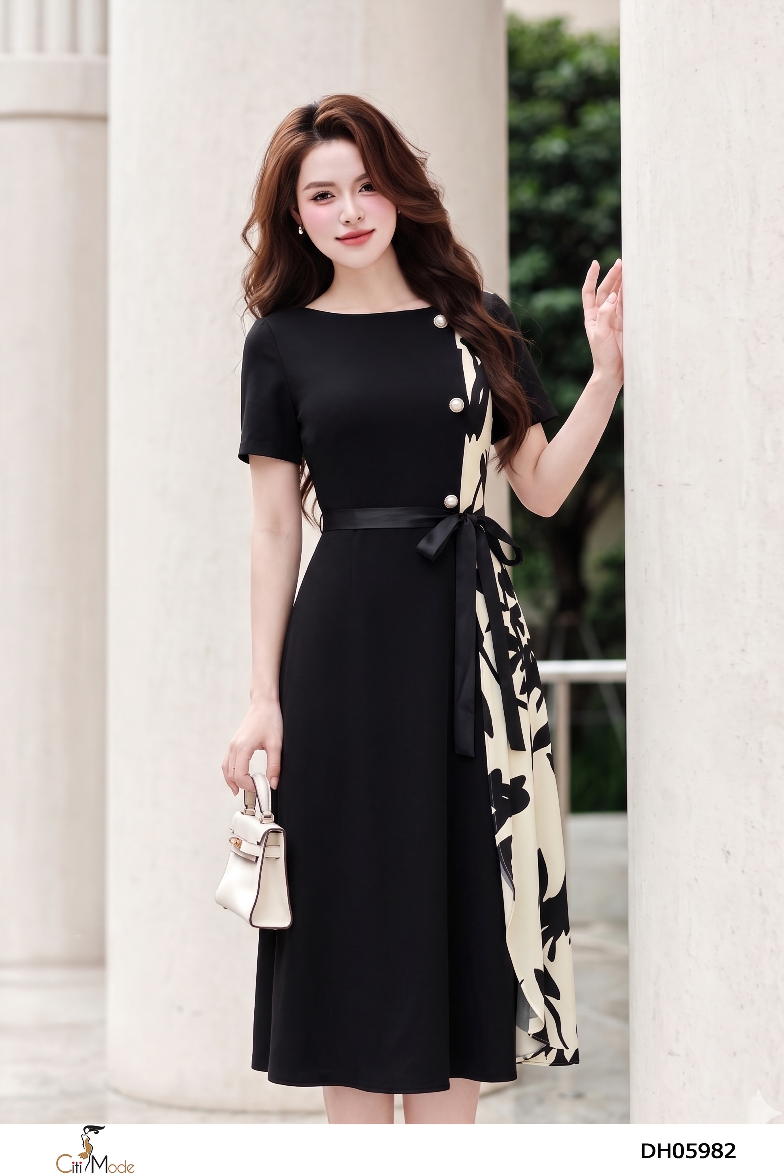 Đầm xòe đen phối hoa tay ngắn đai eo_thumbnail_3